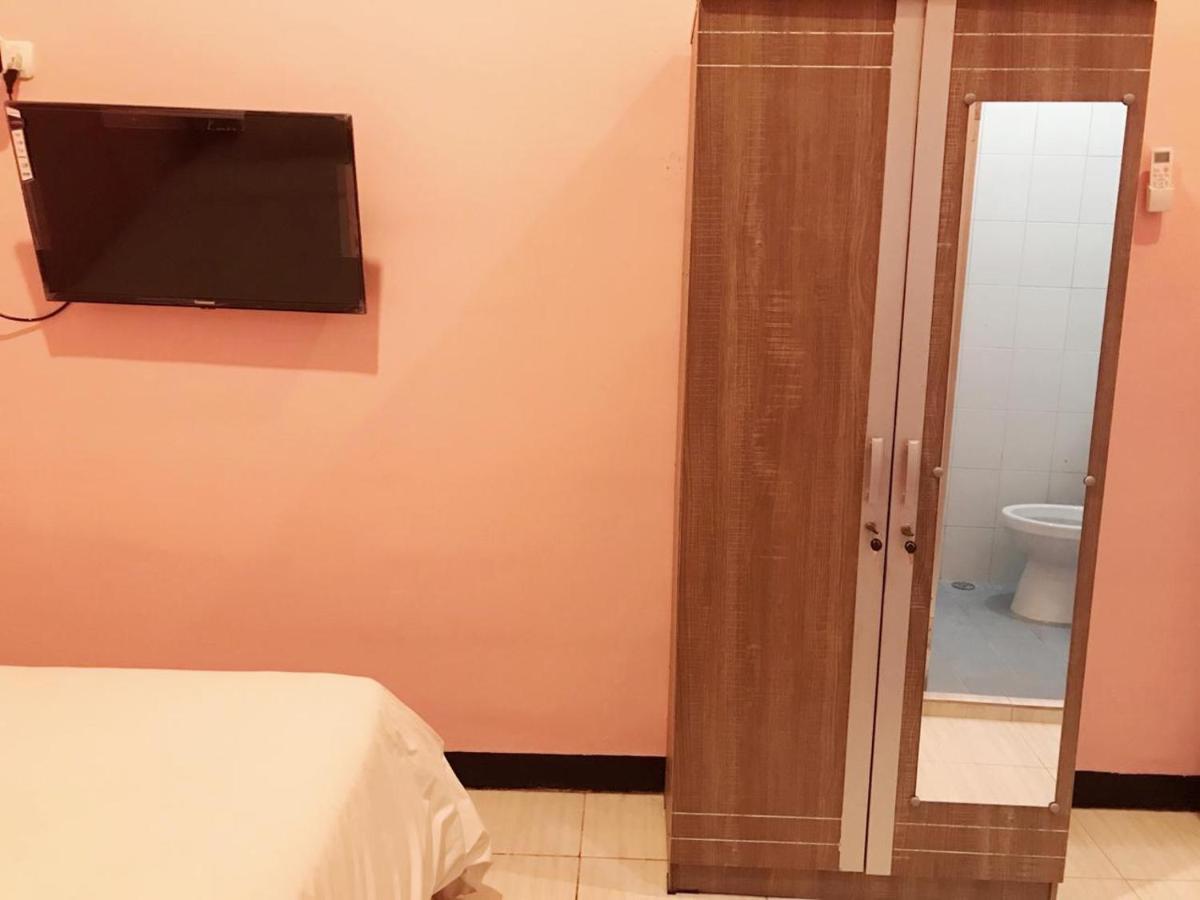 Roomz Budget Residence Semarang Dış mekan fotoğraf
