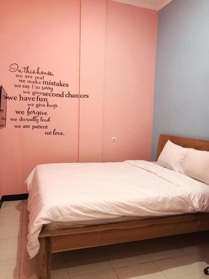 Roomz Budget Residence Semarang Dış mekan fotoğraf